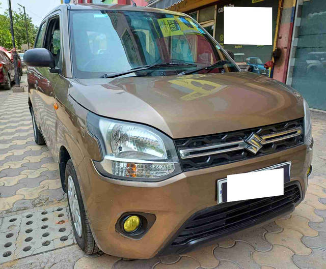 https://images10.gaadi.com/usedcar_image/4631763/original/processed_8fabcad8bb8b6d72ef7fb5504f9835ee.png?imwidth=6400