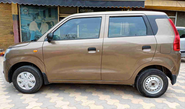https://images10.gaadi.com/usedcar_image/4631763/original/processed_e1a93bdfca9173810842d46c176d1515.png?imwidth=6402