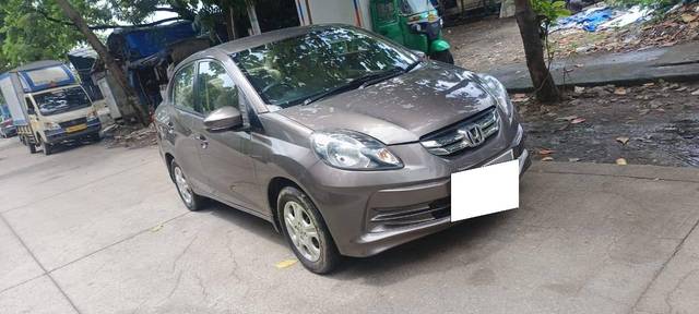 https://images10.gaadi.com/usedcar_image/4631784/original/processed_6cee363a-a929-49b6-9ce3-90832fb1bb61.jpg?imwidth=6400