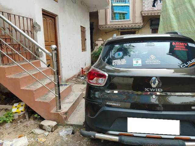https://images10.gaadi.com/usedcar_image/4631795/original/processed_d3fe1ba5-04b5-435e-b0d1-59a3da73781d.jpg?imwidth=6401