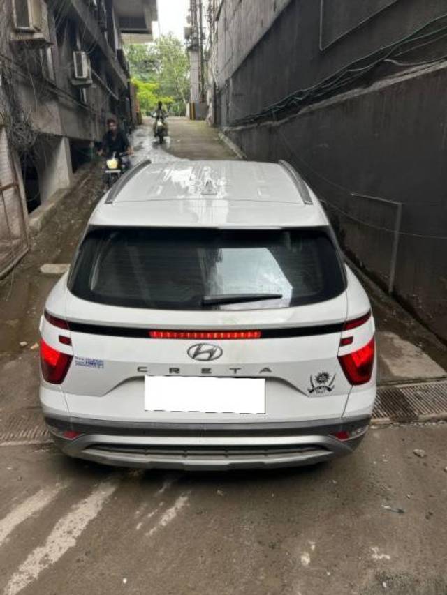 https://images10.gaadi.com/usedcar_image/4631871/original/processed_c2bf3d9a-3072-4bef-b342-c40b040aaafb.jpeg?imwidth=6401