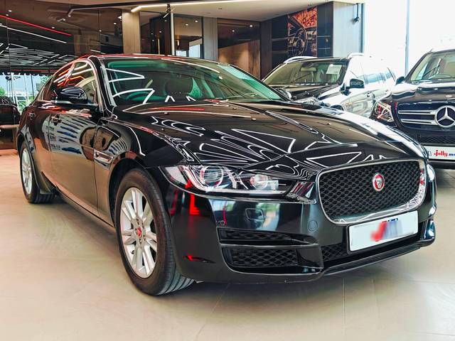 https://images10.gaadi.com/usedcar_image/4631875/original/processed_5d4cd4ad38308510b6cf95cf2e6679ea.jpg?imwidth=6400