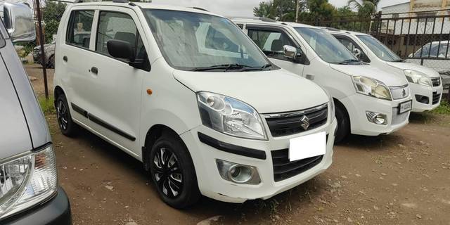 https://images10.gaadi.com/usedcar_image/4631877/original/processed_febe3c04b41c1864422ada89f1e1c88c.jpg?imwidth=6400
