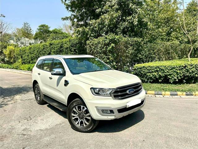 https://images10.gaadi.com/usedcar_image/4631879/original/processed_5b691eae8513421eb33bf8414978d68d.jpg?imwidth=6400