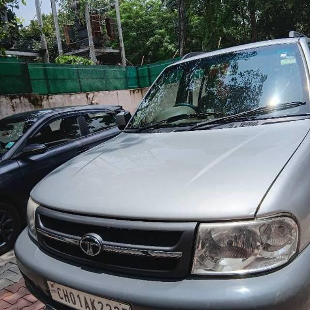 https://images10.gaadi.com/usedcar_image/4631881/original/processed_0e07ba6e-4c07-4d17-ab4a-584cfd1b25d5.jpg?imwidth=6400