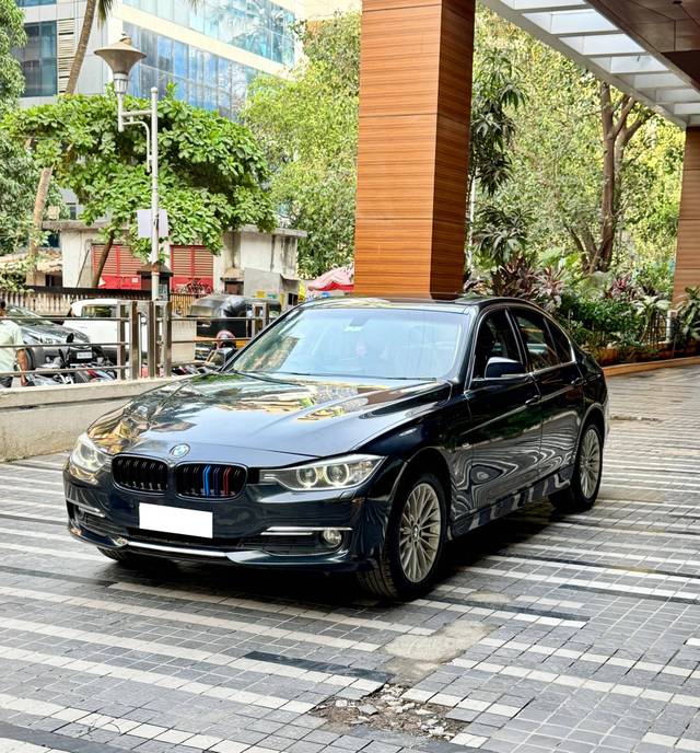 https://images10.gaadi.com/usedcar_image/4631887/original/processed_d0833e07-991b-4bfd-89c5-5368f200fab6.jpg?imwidth=6402