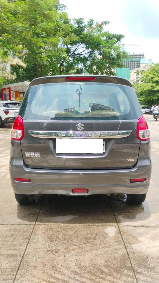 https://images10.gaadi.com/usedcar_image/4631889/original/processed_6ffdd4e6efe8833c4a390409a6952f0f.jpg?imwidth=6401