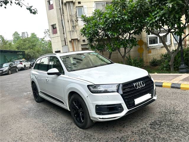 https://images10.gaadi.com/usedcar_image/4631908/original/dafa03b2a8fc201df7576dacac2f6236.jpg?imwidth=6400