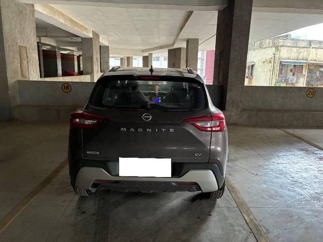 https://images10.gaadi.com/usedcar_image/4631933/original/processed_dc758130-3112-45ba-91eb-c2e986f74165.jpeg?imwidth=6401