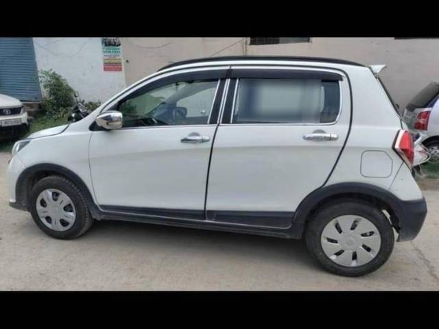 https://images10.gaadi.com/usedcar_image/4631940/original/processed_e33167d80e85bdc4311910664ed1b7aa.jpg?imwidth=6402