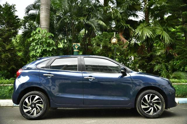 https://images10.gaadi.com/usedcar_image/4631941/original/processed_c967055c49109d80e39430452e0c32dc.jpg?imwidth=6401