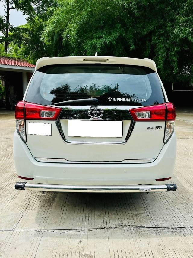 https://images10.gaadi.com/usedcar_image/4631944/original/processed_1807b330e65a29a922c72bc90899815d.jpg?imwidth=6401