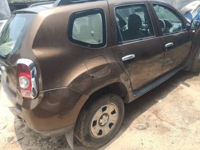 https://images10.gaadi.com/usedcar_image/4631947/original/ea400e5c-531b-4151-892d-86b3aa1dfdd5.png?imwidth=6401