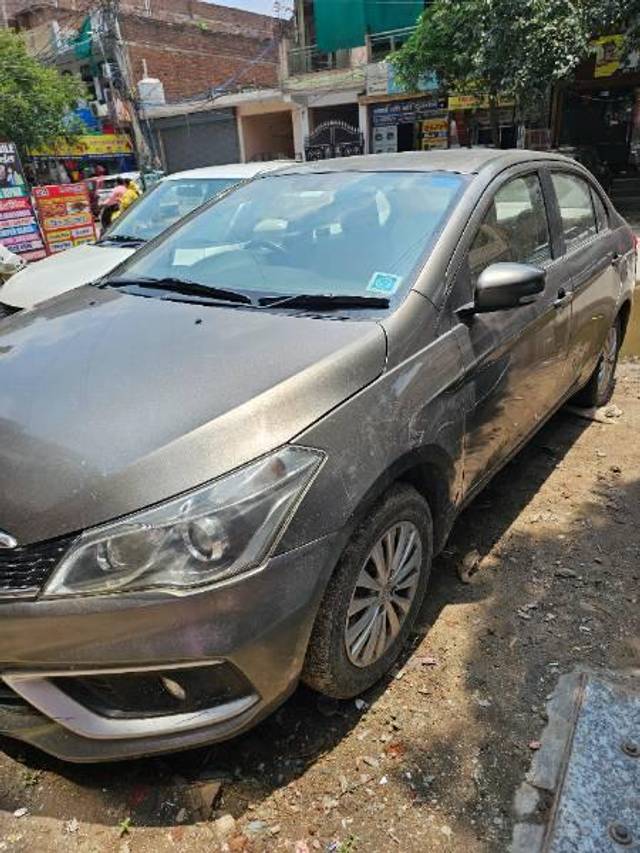 https://images10.gaadi.com/usedcar_image/4631967/original/processed_5c36fa7e-ccac-44de-8e04-5fe55dabe3a5.jpg?imwidth=6400