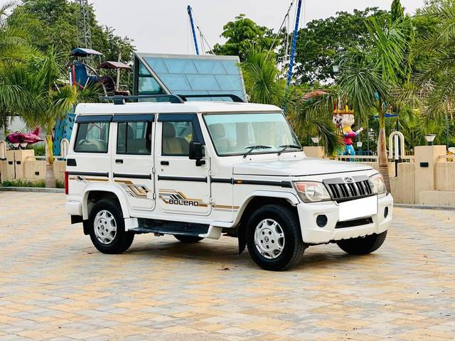 https://images10.gaadi.com/usedcar_image/4631980/original/processed_3475032c2d5f12e7f7c7841015808f53.jpg?imwidth=6400