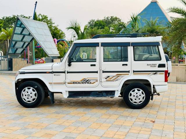 https://images10.gaadi.com/usedcar_image/4631980/original/processed_b76f71b71dd1191d55b0d11574be7da7.jpg?imwidth=6402