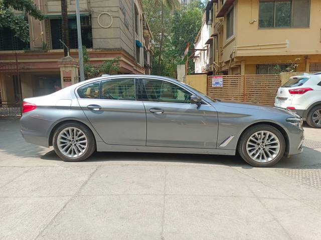 https://images10.gaadi.com/usedcar_image/4632026/original/processed_22c791f7a23b53660c1d927b936a3591.jpg?imwidth=6401