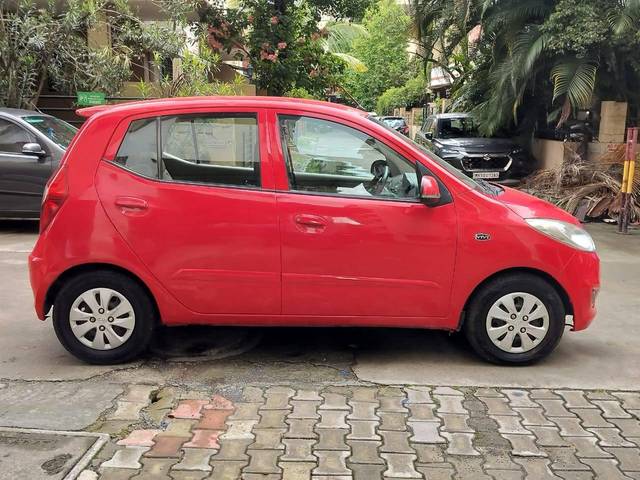 https://images10.gaadi.com/usedcar_image/4632027/original/processed_79c7740fbc61a5c2070f1d12a7c8ed00.jpg?imwidth=6401