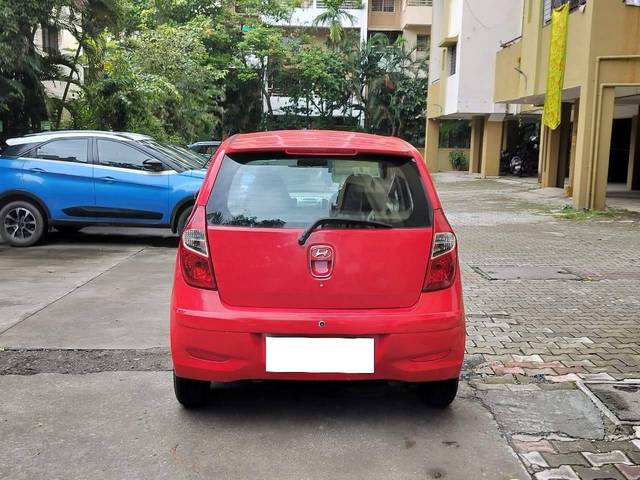 https://images10.gaadi.com/usedcar_image/4632027/original/processed_a57f146fb1212eb835008119d8e9457c.jpg?imwidth=6402
