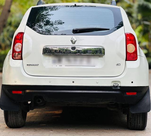 https://images10.gaadi.com/usedcar_image/4632031/original/processed_b0b06e2343444a30f5962e3089b96a58.jpg?imwidth=6402