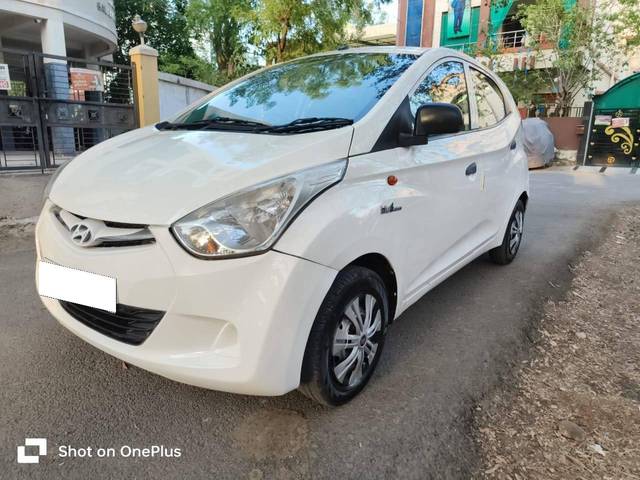 https://images10.gaadi.com/usedcar_image/4632035/original/processed_42e4e13d-6608-416a-9995-d7bd34246650.jpg?imwidth=6400