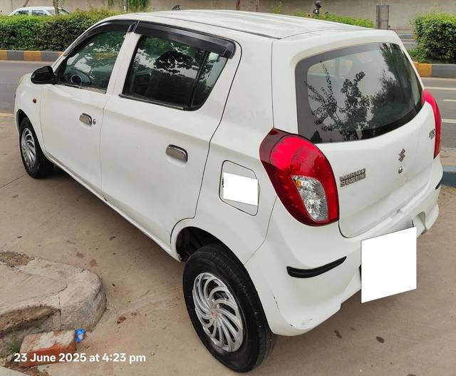 https://images10.gaadi.com/usedcar_image/4632050/original/processed_4d2aee70196dca2a08e69e11fdae459d.jpg?imwidth=6402