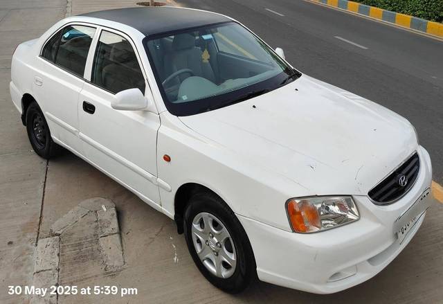https://images10.gaadi.com/usedcar_image/4632055/original/processed_9df550aba75345c88427f0e2be505ae9.jpg?imwidth=6400