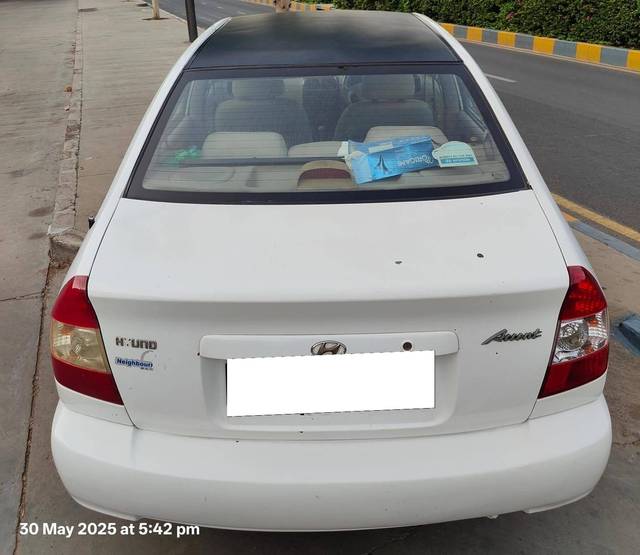 https://images10.gaadi.com/usedcar_image/4632055/original/processed_d4ed3fe58cb33bc966aa749f78623fb1.jpg?imwidth=6401