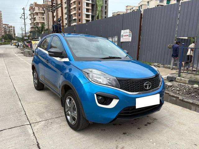 https://images10.gaadi.com/usedcar_image/4632061/original/processed_1ea2529a-1d5b-4b13-86db-a8fe6b8e2e1c.jpg?imwidth=6400