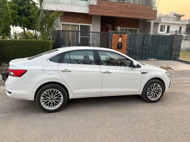 https://images10.gaadi.com/usedcar_image/4632070/original/processed_b7750383-f433-40e4-9dc0-b019de01b413.jpeg?imwidth=6401