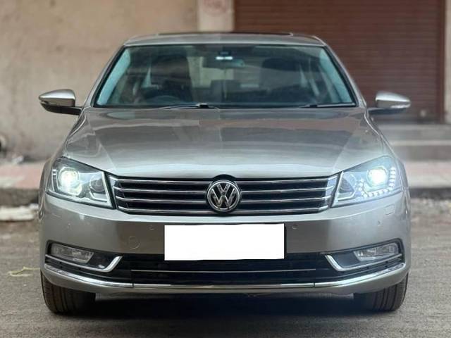 https://images10.gaadi.com/usedcar_image/4632087/original/processed_processed_5a83579c-a65e-427a-8d34-30c1b676eacc.jpg?imwidth=6400
