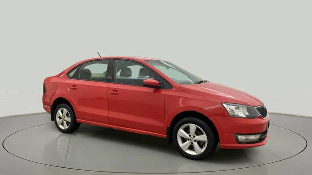 https://images10.gaadi.com/usedcar_image/4632098/original/4924bd7084f20d55d3ab2681385262f7.jpg?imwidth=6400