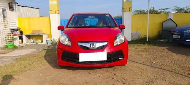 https://images10.gaadi.com/usedcar_image/4632101/original/processed_68a21a54e3dbcfbaa63a78b84f27174e.jpg?imwidth=6402