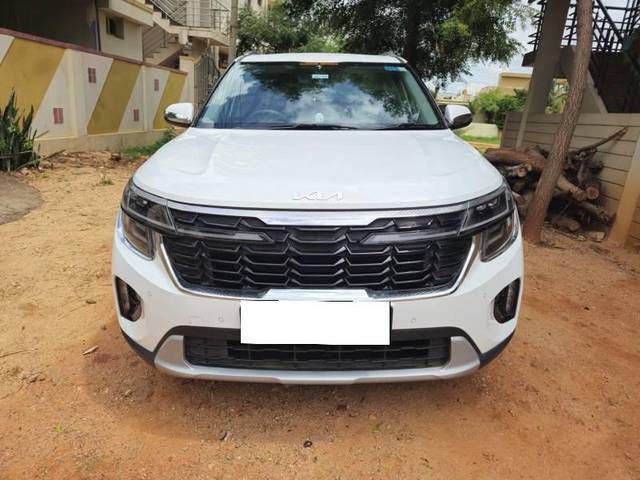 https://images10.gaadi.com/usedcar_image/4632107/original/processed_c2017ca5-e074-4db4-8226-e26450f3c241.jpg?imwidth=6400
