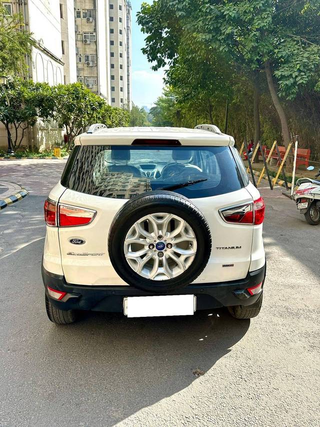 https://images10.gaadi.com/usedcar_image/4632183/original/processed_608df66be770d7d24d42b3f535beca47.jpg?imwidth=6401