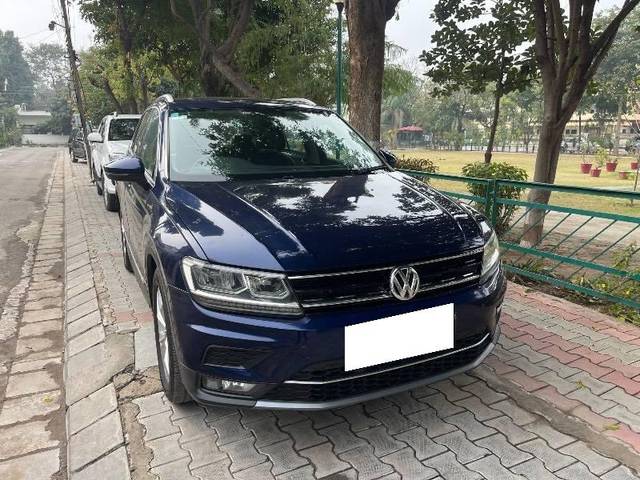 https://images10.gaadi.com/usedcar_image/4632187/original/processed_ab86d96c-5704-46e2-86e5-fd4d8b6e3720.jpeg?imwidth=6400