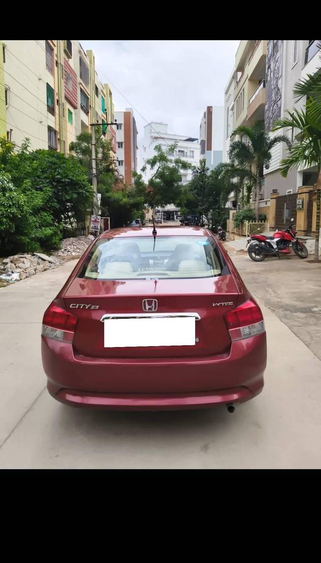 https://images10.gaadi.com/usedcar_image/4632188/original/processed_bf420f09-0293-4ca8-b58e-b0fb77d5dad9.jpg?imwidth=6402