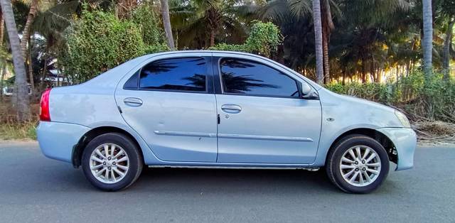 https://images10.gaadi.com/usedcar_image/4632199/original/b9bc205a3a7486224dfcdfed35b2c11b.jpg?imwidth=6401