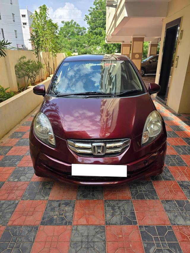 https://images10.gaadi.com/usedcar_image/4632200/original/processed_66ef1d2d-193c-4450-bd73-267a1807bf14.jpg?imwidth=6402