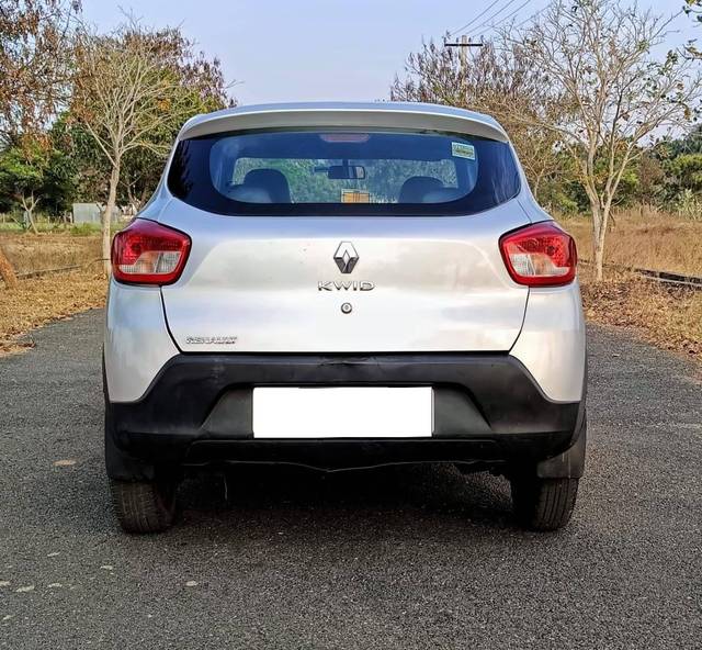 https://images10.gaadi.com/usedcar_image/4632202/original/processed_6b5a3fc669ad47025f8f666d01f4603f.jpg?imwidth=6402