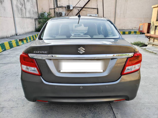 https://images10.gaadi.com/usedcar_image/4632206/original/processed_6756ebdbb88cd9eb4436ad031599f196.png?imwidth=6402