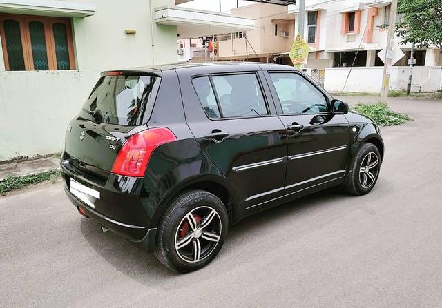 https://images10.gaadi.com/usedcar_image/4632210/original/processed_d685f662-c4e6-457b-b3ae-8b8052b16785.jpg?imwidth=6401