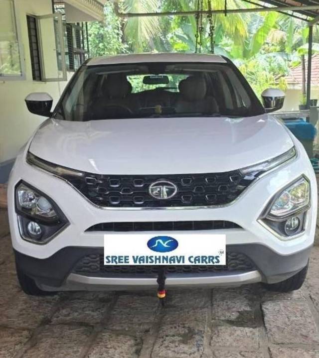 https://images10.gaadi.com/usedcar_image/4632212/original/processed_cafe92f01658b1ecabd52b4f9e2dc07a.jpeg?imwidth=6402