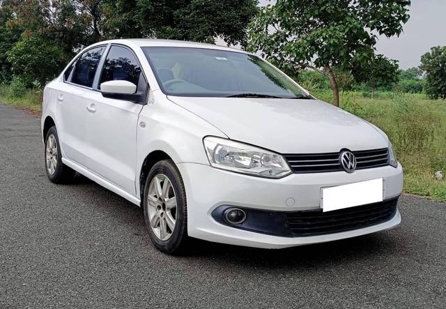 https://images10.gaadi.com/usedcar_image/4632214/original/processed_9065118310ade434cc8fa8d9470aab0f.jpg?imwidth=6400