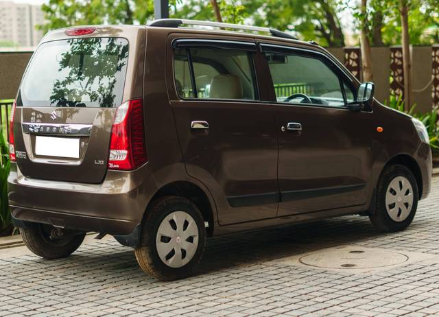 https://images10.gaadi.com/usedcar_image/4632216/original/processed_f24508ef4eb675ea3ead83265d2fbcb8.jpg?imwidth=6402
