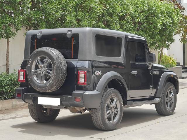 https://images10.gaadi.com/usedcar_image/4632229/original/processed_f352c3a65907efa7393eb8da6551e226.jpg?imwidth=6402