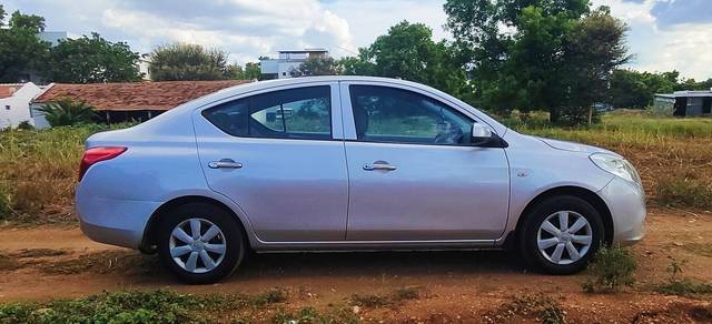 https://images10.gaadi.com/usedcar_image/4632233/original/77361ddc245ab167ed302583ecd26c0f.jpg?imwidth=6401
