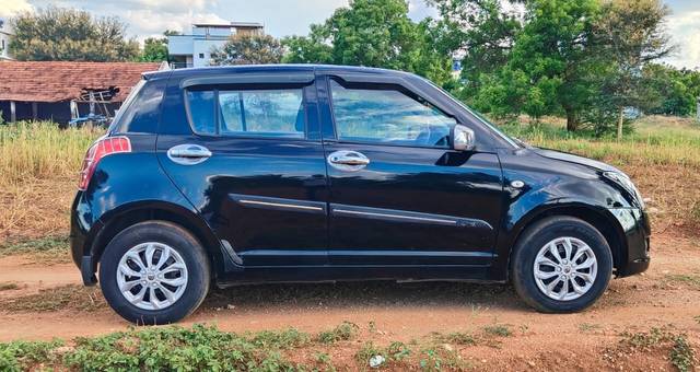 https://images10.gaadi.com/usedcar_image/4632234/original/b8dd7e982c1abebe65e43ca7ce7beee4.jpg?imwidth=6401