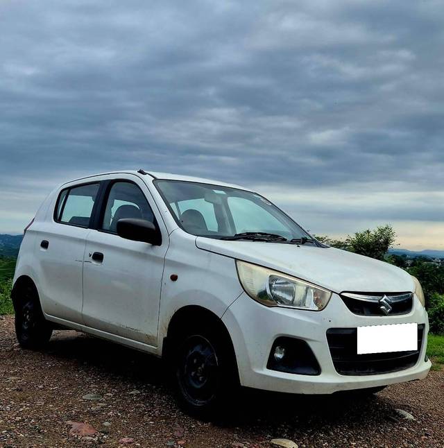 https://images10.gaadi.com/usedcar_image/4632257/original/processed_0c451eb71fdb78bbf2f29171d6cf1e8c.jpg?imwidth=6400