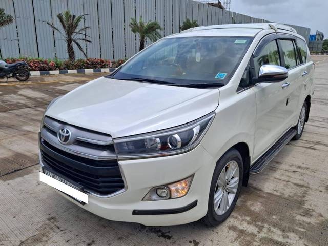 https://images10.gaadi.com/usedcar_image/4632261/original/processed_f74f948f0cc1d70dabdb8f6b81c7968f.jpg?imwidth=6402